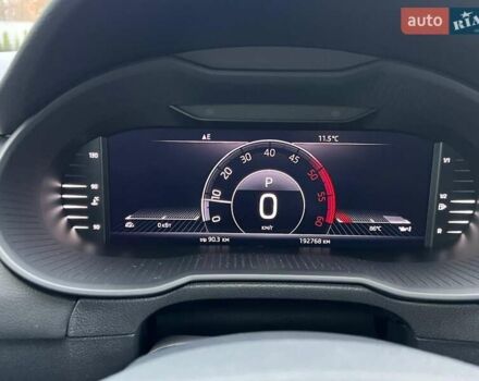 Белый Шкода Октавия, объемом двигателя 2 л и пробегом 193 тыс. км за 17999 $, фото 121 на Automoto.ua