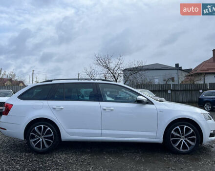 Белый Шкода Октавия, объемом двигателя 2 л и пробегом 200 тыс. км за 17456 $, фото 8 на Automoto.ua