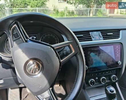 Шкода Октавия 2020 в Бориславе на Automoto.ua Белый Шкода Октавия, объемом двигателя 1.97 л и пробегом 243 тыс. км за 18400 $, фото 8 на Automoto.ua