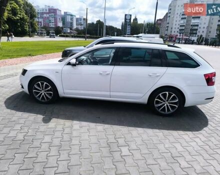 Белый Шкода Октавия, объемом двигателя 1.97 л и пробегом 2 тыс. км за 15350 $, фото 6 на Automoto.ua
