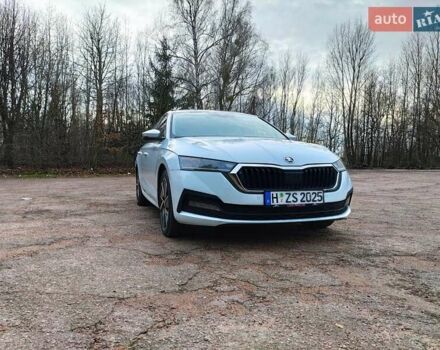 Белый Шкода Октавия, объемом двигателя 2 л и пробегом 310 тыс. км за 17800 $, фото 14 на Automoto.ua