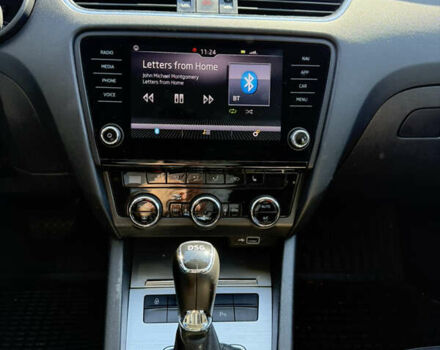 Білий Шкода Октавія, об'ємом двигуна 2 л та пробігом 286 тис. км за 15300 $, фото 13 на Automoto.ua