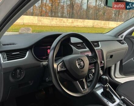 Белый Шкода Октавия, объемом двигателя 2 л и пробегом 193 тыс. км за 18700 $, фото 41 на Automoto.ua