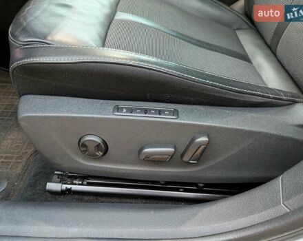 Шкода Октавия 2020 в Луцке на Automoto.ua Белый Шкода Октавия, объемом двигателя 1.97 л и пробегом 197 тыс. км за 23800 $, фото 21 на Automoto.ua