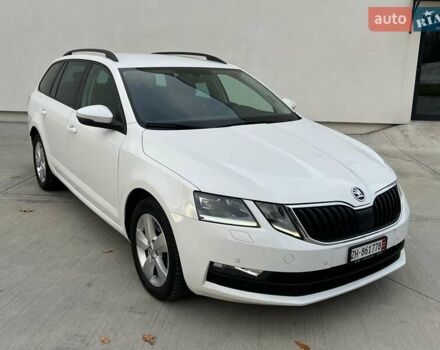 Белый Шкода Октавия, объемом двигателя 2 л и пробегом 193 тыс. км за 17999 $, фото 22 на Automoto.ua