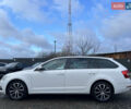 Белый Шкода Октавия, объемом двигателя 2 л и пробегом 200 тыс. км за 17456 $, фото 4 на Automoto.ua