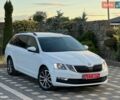 Белый Шкода Октавия, объемом двигателя 2 л и пробегом 135 тыс. км за 15999 $, фото 1 на Automoto.ua