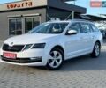 Белый Шкода Октавия, объемом двигателя 2 л и пробегом 234 тыс. км за 17042 $, фото 1 на Automoto.ua