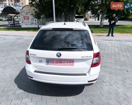 Белый Шкода Октавия, объемом двигателя 1.97 л и пробегом 151 тыс. км за 15555 $, фото 9 на Automoto.ua