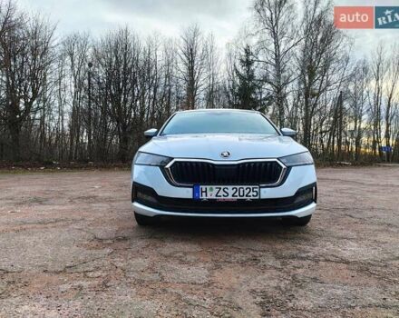 Белый Шкода Октавия, объемом двигателя 2 л и пробегом 310 тыс. км за 17800 $, фото 79 на Automoto.ua