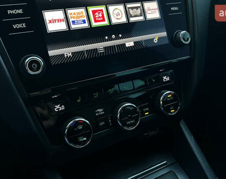 Білий Шкода Октавія, об'ємом двигуна 2 л та пробігом 201 тис. км за 15300 $, фото 14 на Automoto.ua