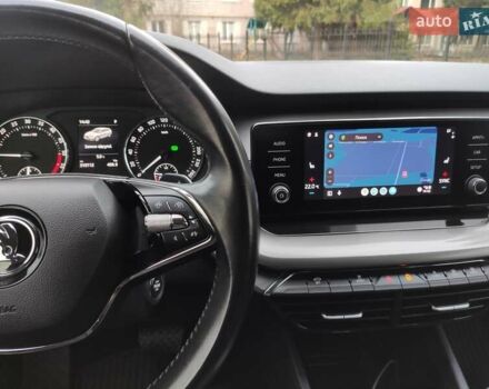 Белый Шкода Октавия, объемом двигателя 2 л и пробегом 310 тыс. км за 17800 $, фото 70 на Automoto.ua