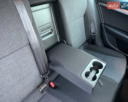 Белый Шкода Октавия, объемом двигателя 2 л и пробегом 200 тыс. км за 17456 $, фото 42 на Automoto.ua