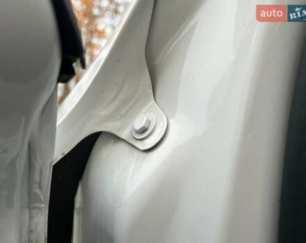 Белый Шкода Октавия, объемом двигателя 2 л и пробегом 193 тыс. км за 18700 $, фото 84 на Automoto.ua