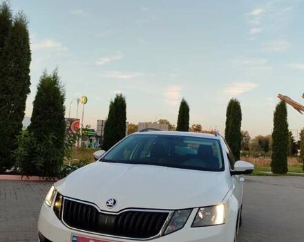 Шкода Октавия 2020 в Дубно на Automoto.ua Белый Шкода Октавия, объемом двигателя 1.98 л и пробегом 210 тыс. км за 15999 $, фото 2 на Automoto.ua