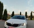 Шкода Октавия 2020 в Дубно на Automoto.ua Белый Шкода Октавия, объемом двигателя 1.98 л и пробегом 210 тыс. км за 15999 $, фото 2 на Automoto.ua