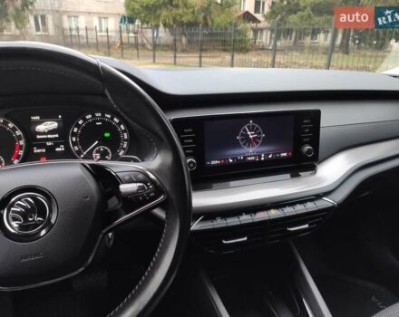 Белый Шкода Октавия, объемом двигателя 2 л и пробегом 310 тыс. км за 17800 $, фото 56 на Automoto.ua