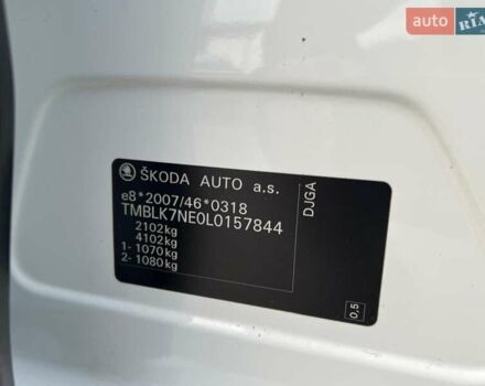 Белый Шкода Октавия, объемом двигателя 2 л и пробегом 193 тыс. км за 18700 $, фото 71 на Automoto.ua