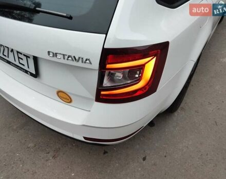 Белый Шкода Октавия, объемом двигателя 1.97 л и пробегом 219 тыс. км за 15300 $, фото 9 на Automoto.ua