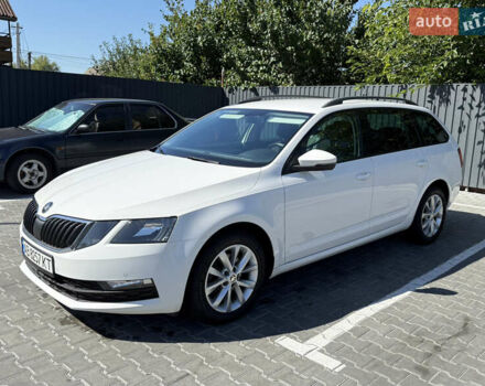 Білий Шкода Октавія, об'ємом двигуна 2 л та пробігом 286 тис. км за 15300 $, фото 6 на Automoto.ua
