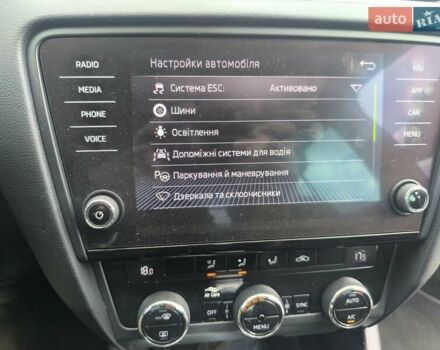 Белый Шкода Октавия, объемом двигателя 1.97 л и пробегом 151 тыс. км за 15555 $, фото 8 на Automoto.ua