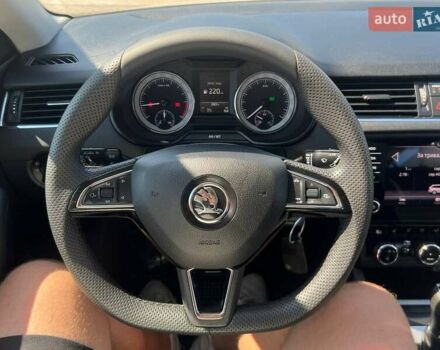 Білий Шкода Октавія, об'ємом двигуна 2 л та пробігом 216 тис. км за 16300 $, фото 17 на Automoto.ua