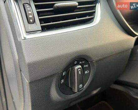 Белый Шкода Октавия, объемом двигателя 2 л и пробегом 193 тыс. км за 18700 $, фото 62 на Automoto.ua