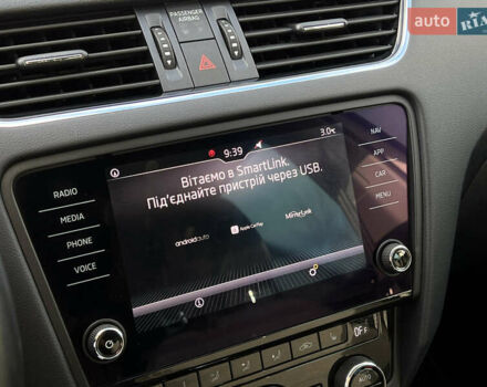 Белый Шкода Октавия, объемом двигателя 2 л и пробегом 200 тыс. км за 17456 $, фото 66 на Automoto.ua