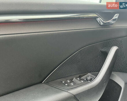 Білий Шкода Октавія, об'ємом двигуна 2 л та пробігом 218 тис. км за 22300 $, фото 10 на Automoto.ua