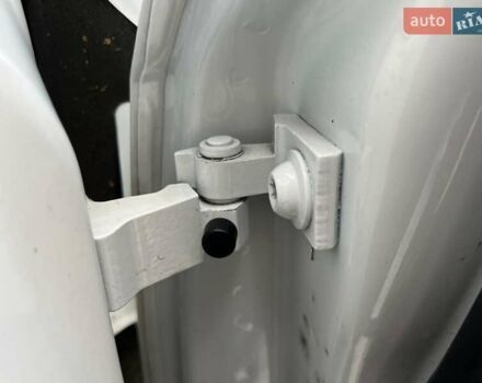 Белый Шкода Октавия, объемом двигателя 2 л и пробегом 193 тыс. км за 17999 $, фото 68 на Automoto.ua