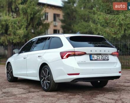 Белый Шкода Октавия, объемом двигателя 2 л и пробегом 310 тыс. км за 17800 $, фото 3 на Automoto.ua