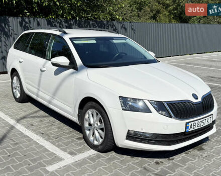 Білий Шкода Октавія, об'ємом двигуна 2 л та пробігом 286 тис. км за 15300 $, фото 1 на Automoto.ua