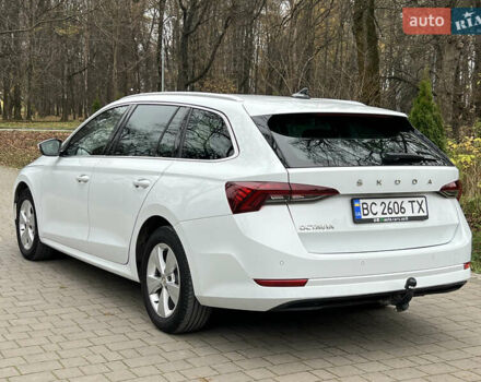 Белый Шкода Октавия, объемом двигателя 1.97 л и пробегом 229 тыс. км за 18300 $, фото 3 на Automoto.ua