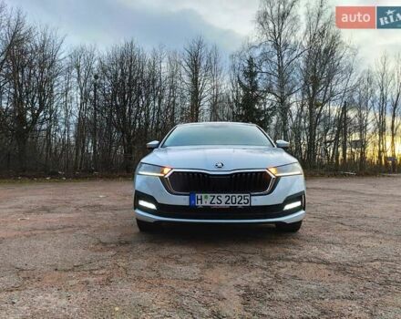 Белый Шкода Октавия, объемом двигателя 2 л и пробегом 310 тыс. км за 17800 $, фото 10 на Automoto.ua