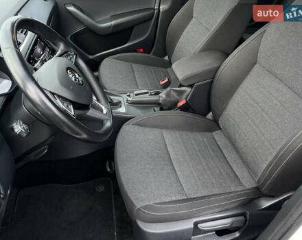 Белый Шкода Октавия, объемом двигателя 2 л и пробегом 200 тыс. км за 17456 $, фото 27 на Automoto.ua