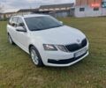 Шкода Октавия 2020 в Тернополе на Automoto.ua Белый Шкода Октавия, объемом двигателя 1.97 л и пробегом 187 тыс. км за 15200 $, фото 2 на Automoto.ua