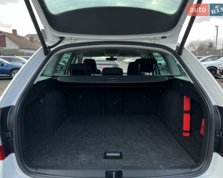 Белый Шкода Октавия, объемом двигателя 2 л и пробегом 200 тыс. км за 17456 $, фото 36 на Automoto.ua