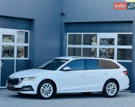 Шкода Октавия 2020 в Мукачеве на Automoto.ua Белый Шкода Октавия, объемом двигателя 2 л и пробегом 217 тыс. км за 18700 $, фото 2 на Automoto.ua