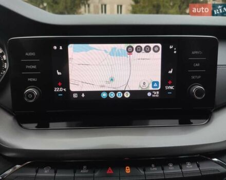 Белый Шкода Октавия, объемом двигателя 2 л и пробегом 310 тыс. км за 17800 $, фото 69 на Automoto.ua