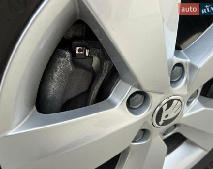 Белый Шкода Октавия, объемом двигателя 2 л и пробегом 193 тыс. км за 18700 $, фото 38 на Automoto.ua