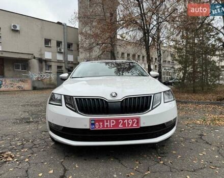 Белый Шкода Октавия, объемом двигателя 2 л и пробегом 193 тыс. км за 18700 $, фото 5 на Automoto.ua