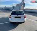 Белый Шкода Октавия, объемом двигателя 2 л и пробегом 239 тыс. км за 15700 $, фото 5 на Automoto.ua