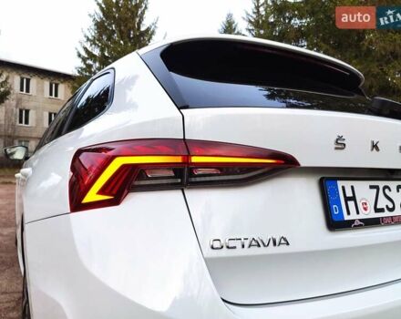 Белый Шкода Октавия, объемом двигателя 2 л и пробегом 310 тыс. км за 17800 $, фото 38 на Automoto.ua