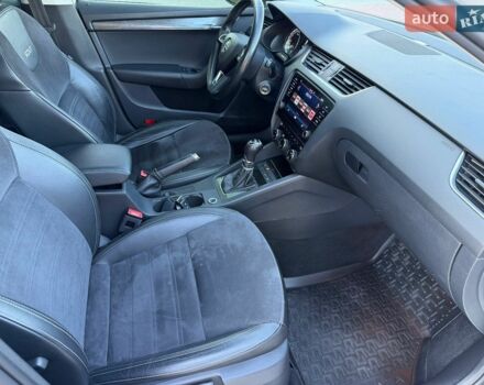 Білий Шкода Октавія, об'ємом двигуна 2 л та пробігом 243 тис. км за 17999 $, фото 75 на Automoto.ua