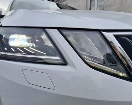Шкода Октавия 2020 в Тернополе на Automoto.ua Белый Шкода Октавия, объемом двигателя 2 л и пробегом 208 тыс. км за 19400 $, фото 27 на Automoto.ua
