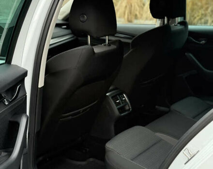 Білий Шкода Октавія, об'ємом двигуна 2 л та пробігом 230 тис. км за 17200 $, фото 22 на Automoto.ua