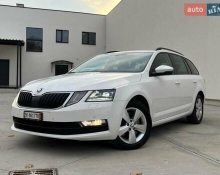Белый Шкода Октавия, объемом двигателя 2 л и пробегом 193 тыс. км за 17999 $, фото 14 на Automoto.ua
