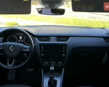 Білий Шкода Октавія, об'ємом двигуна 2 л та пробігом 201 тис. км за 15300 $, фото 35 на Automoto.ua