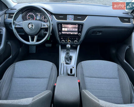 Белый Шкода Октавия, объемом двигателя 2 л и пробегом 200 тыс. км за 17456 $, фото 51 на Automoto.ua