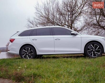 Білий Шкода Октавія, об'ємом двигуна 2 л та пробігом 199 тис. км за 19950 $, фото 9 на Automoto.ua
